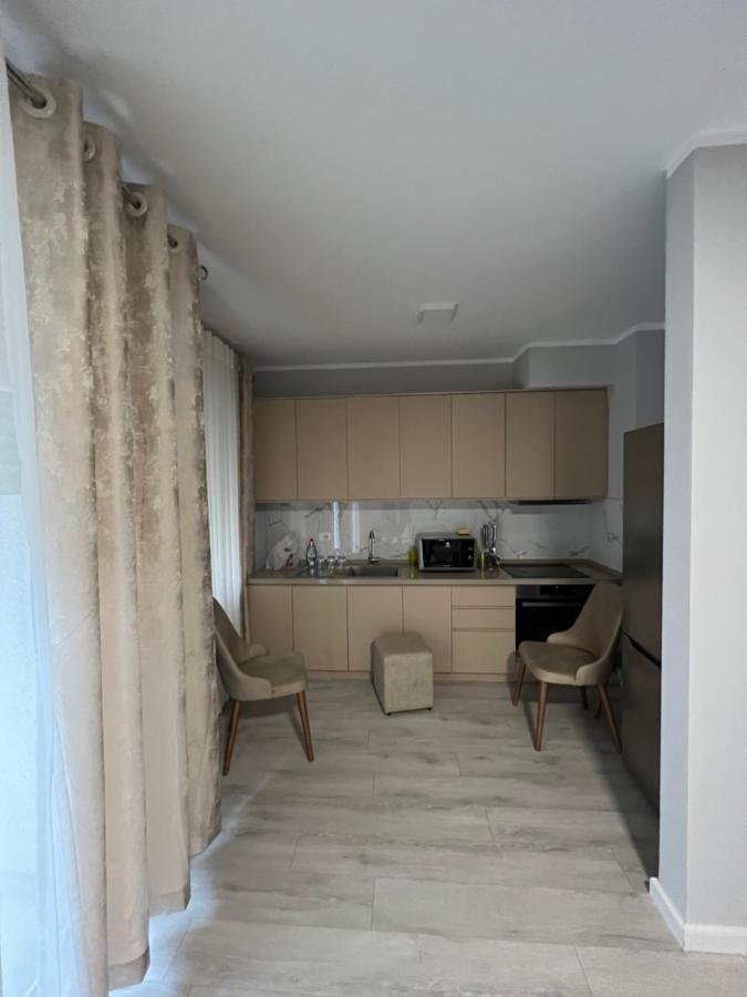 090 Area Apartment Tiranë Ngoại thất bức ảnh